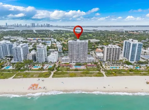 2555 Collins Avenue Miami Beach FL 33140