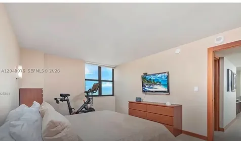 2555 Collins Avenue Miami Beach FL 33140