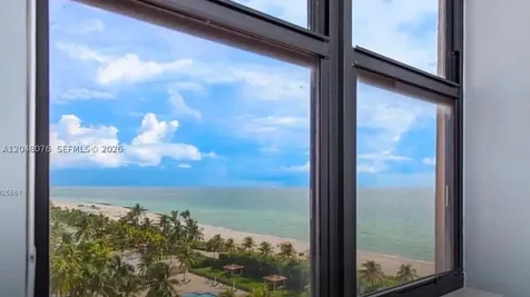 2555 Collins Avenue Miami Beach FL 33140
