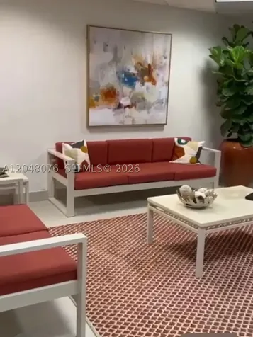 2555 Collins Avenue Miami Beach FL 33140