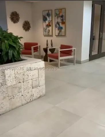 2555 Collins Avenue Miami Beach FL 33140