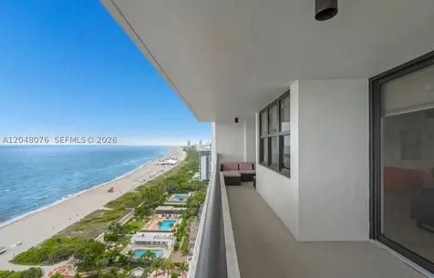 2555 Collins Avenue Miami Beach FL 33140