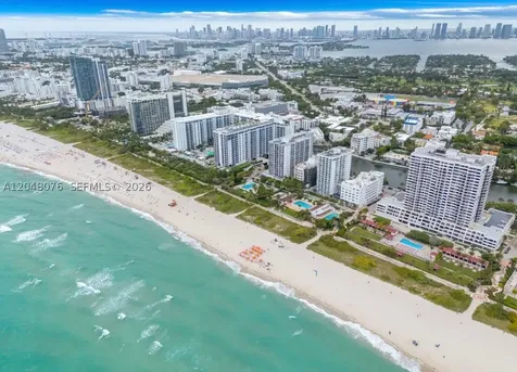 2555 Collins Avenue Miami Beach FL 33140