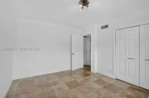 359 Lakeview Drive Weston FL 33326