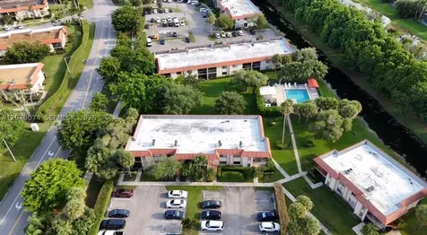 359 Lakeview Drive Weston FL 33326