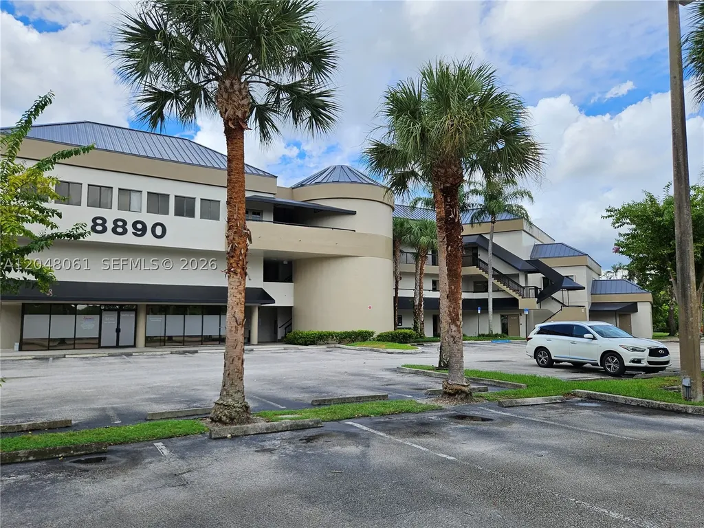 8890 W Oakland Park Boulevard Sunrise FL 33351