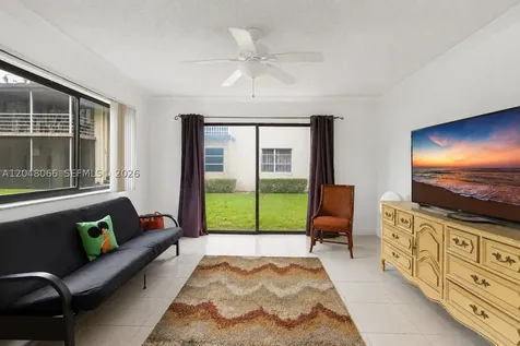 204 E Laurel Drive Margate FL 33063