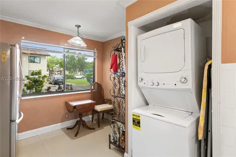 204 E Laurel Drive Margate FL 33063
