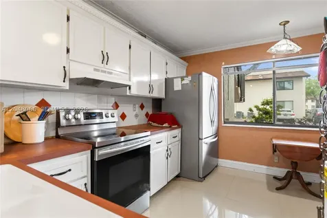 204 E Laurel Drive Margate FL 33063