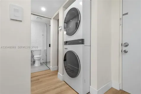 9520 SW 8th Street Miami FL 33174