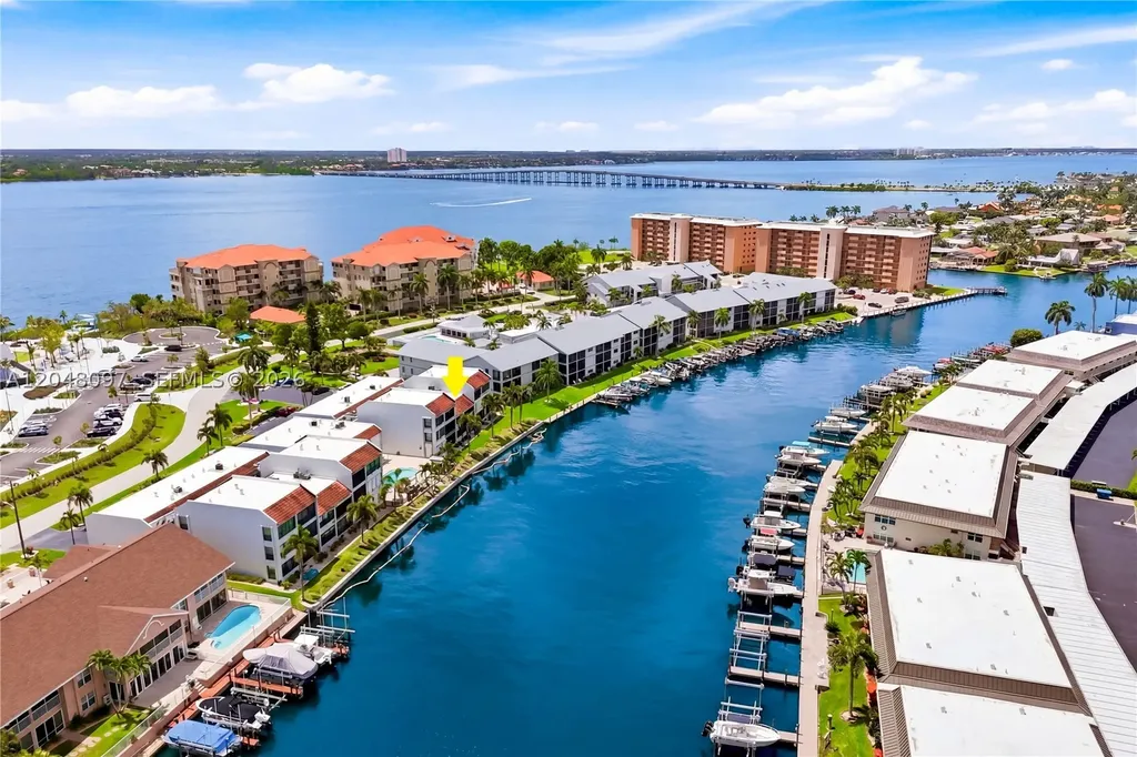 4218 SE 20th Place Other City - In The State Of Florida FL 33904
