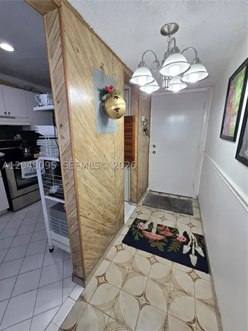 1555 W 44th Place Hialeah FL 33012