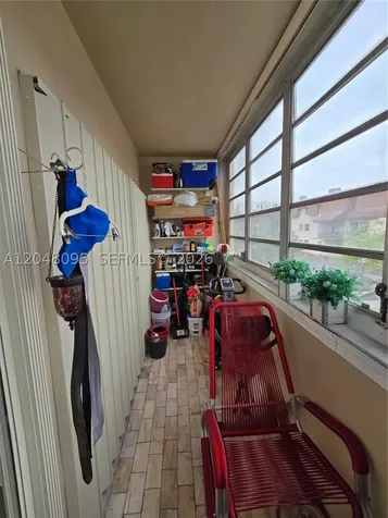 1555 W 44th Place Hialeah FL 33012