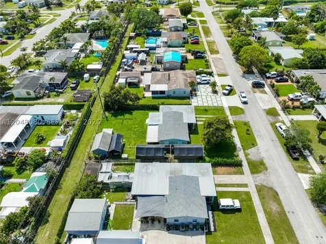 1560 NE 12th Street Homestead FL 33033