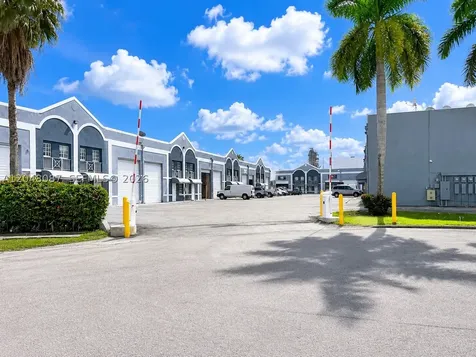 10680 NW 123rd St Road Medley FL 33178