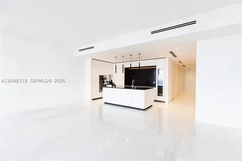 300 Biscayne Blvd Way Miami FL 33131