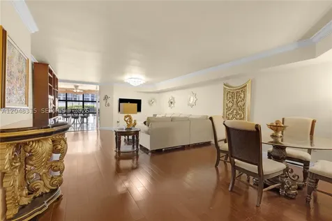 6423 Collins Avenue Miami Beach FL 33141