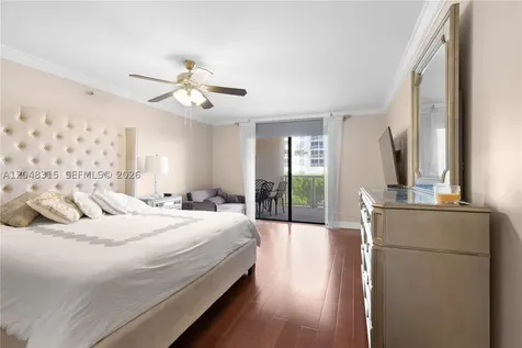6423 Collins Avenue Miami Beach FL 33141