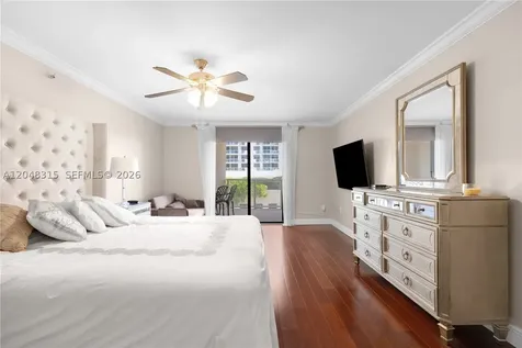 6423 Collins Avenue Miami Beach FL 33141