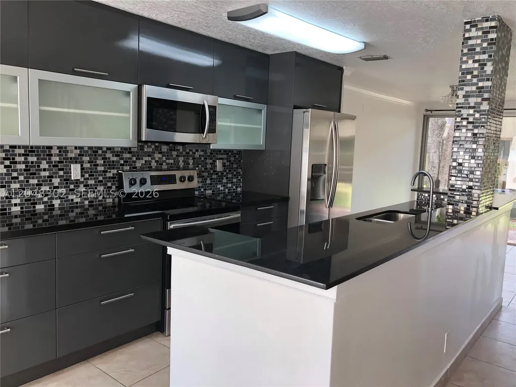 836 NW 82nd Avenue Plantation FL 33324