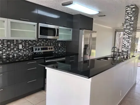 836 NW 82nd Avenue Plantation FL 33324