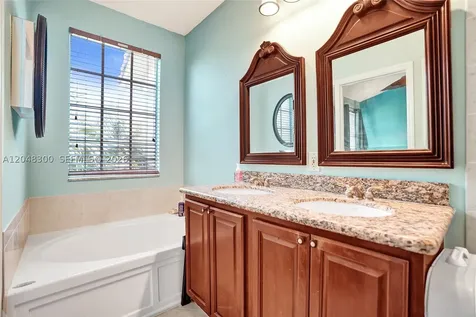 132 Ocean Cay Way Hypoluxo FL 33462