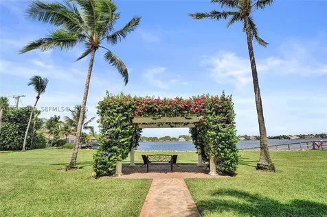 132 Ocean Cay Way Hypoluxo FL 33462