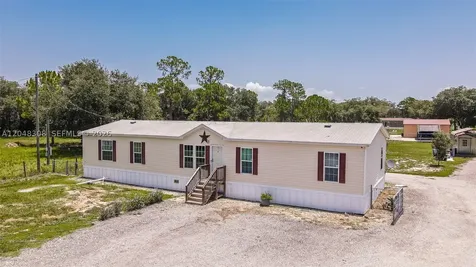 585 S Lindero Street Clewiston FL 33440