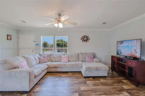 585 S Lindero Street Clewiston FL 33440