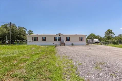 585 S Lindero Street Clewiston FL 33440