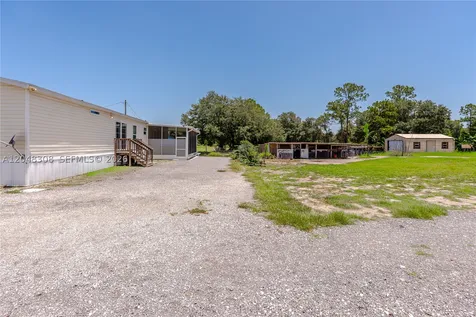 585 S Lindero Street Clewiston FL 33440