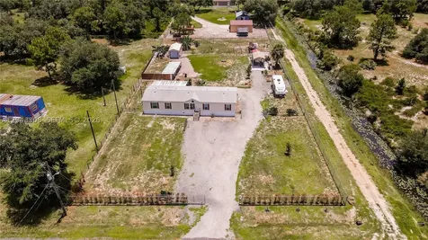 585 S Lindero Street Clewiston FL 33440