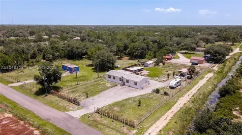 585 S Lindero Street Clewiston FL 33440