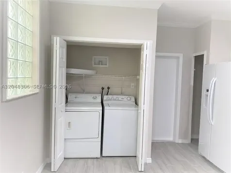 Weston FL 33327