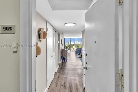 3375 N Country Club Drive Aventura FL 33180
