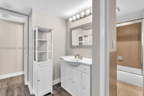 3375 N Country Club Drive Aventura FL 33180