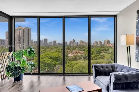 3375 N Country Club Drive Aventura FL 33180