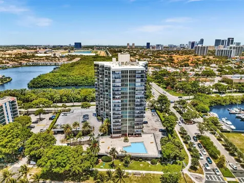 3375 N Country Club Drive Aventura FL 33180
