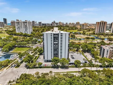 3375 N Country Club Drive Aventura FL 33180