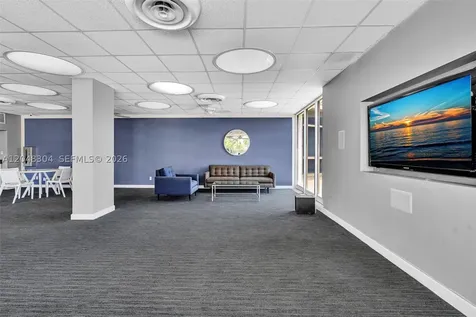 3375 N Country Club Drive Aventura FL 33180