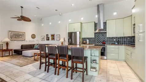 1221 E Bel Aire Drive E Pembroke Pines FL 33027
