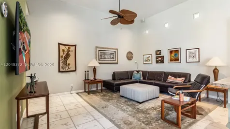 1221 E Bel Aire Drive E Pembroke Pines FL 33027