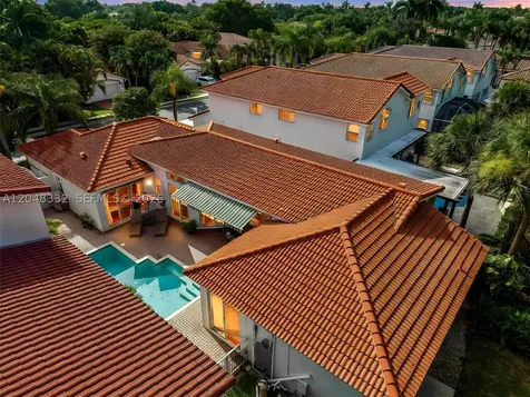 1221 E Bel Aire Drive E Pembroke Pines FL 33027