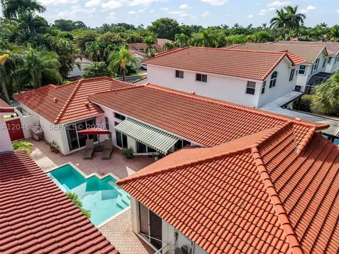 1221 E Bel Aire Drive E Pembroke Pines FL 33027