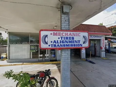 3750 N 10th Avenue N Palm Springs FL 33461