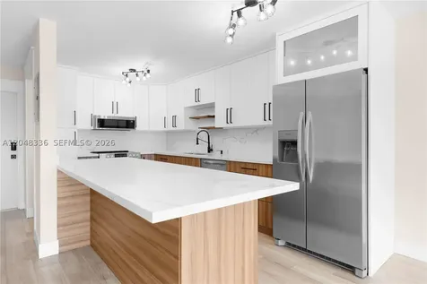 8752 SW 12th Street Miami FL 33174