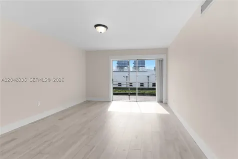 8752 SW 12th Street Miami FL 33174
