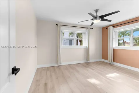 8752 SW 12th Street Miami FL 33174