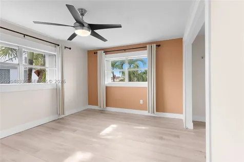 8752 SW 12th Street Miami FL 33174