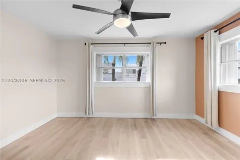 8752 SW 12th Street Miami FL 33174